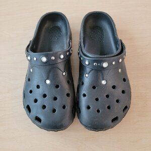 Bedazzled Croc Style Shoe Black Size 6